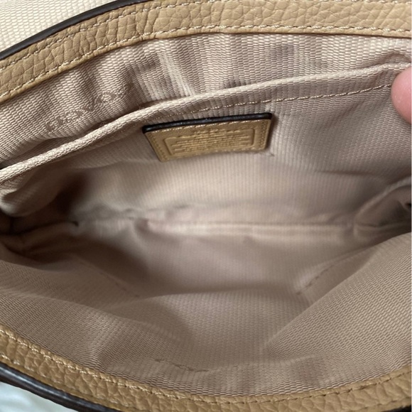 Coach - Picture 9 of 12